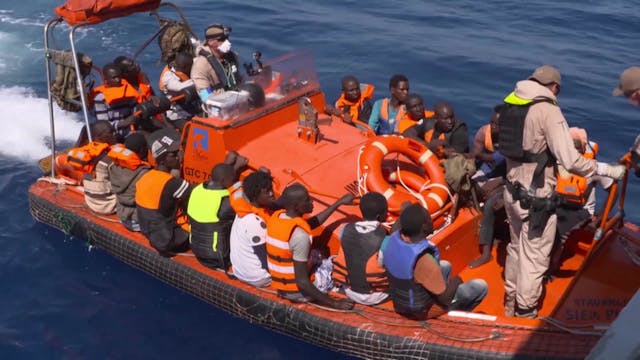 52 migrants spend four days on livest...
