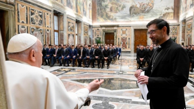 Programa Semanal: El Mundo visto desde El Vaticano 07-02-2024