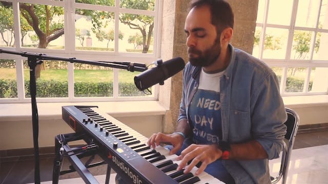 Spanish singer, Jose Ibáñez, makes hi...