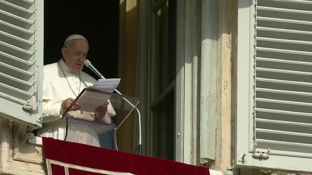 Pope at Angelus prays for victims of coronavirus, praises China for good actions