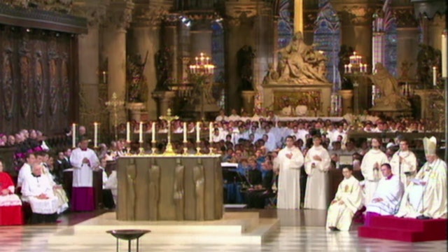 La última visita de un Papa a Notre Dame