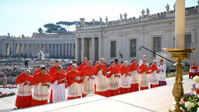Excitement fills St. Peter's Square as Pope Francis creates 21 new cardinals