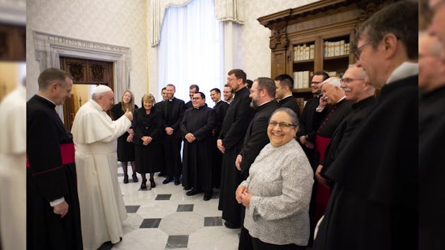 Pope applauds Bishop Berg as first th...