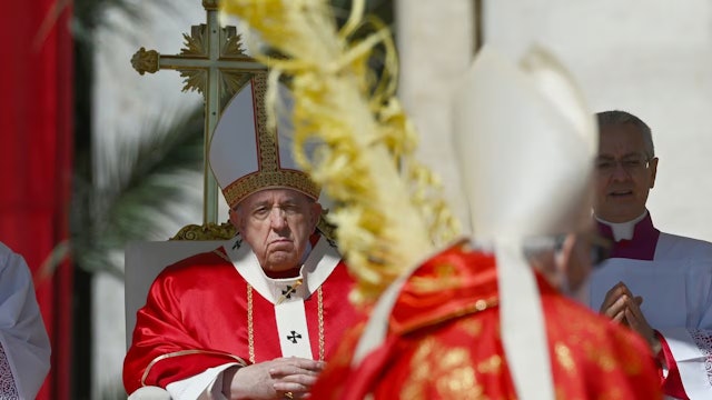 April 2023: An unusual Easter Week for Pope Francis
