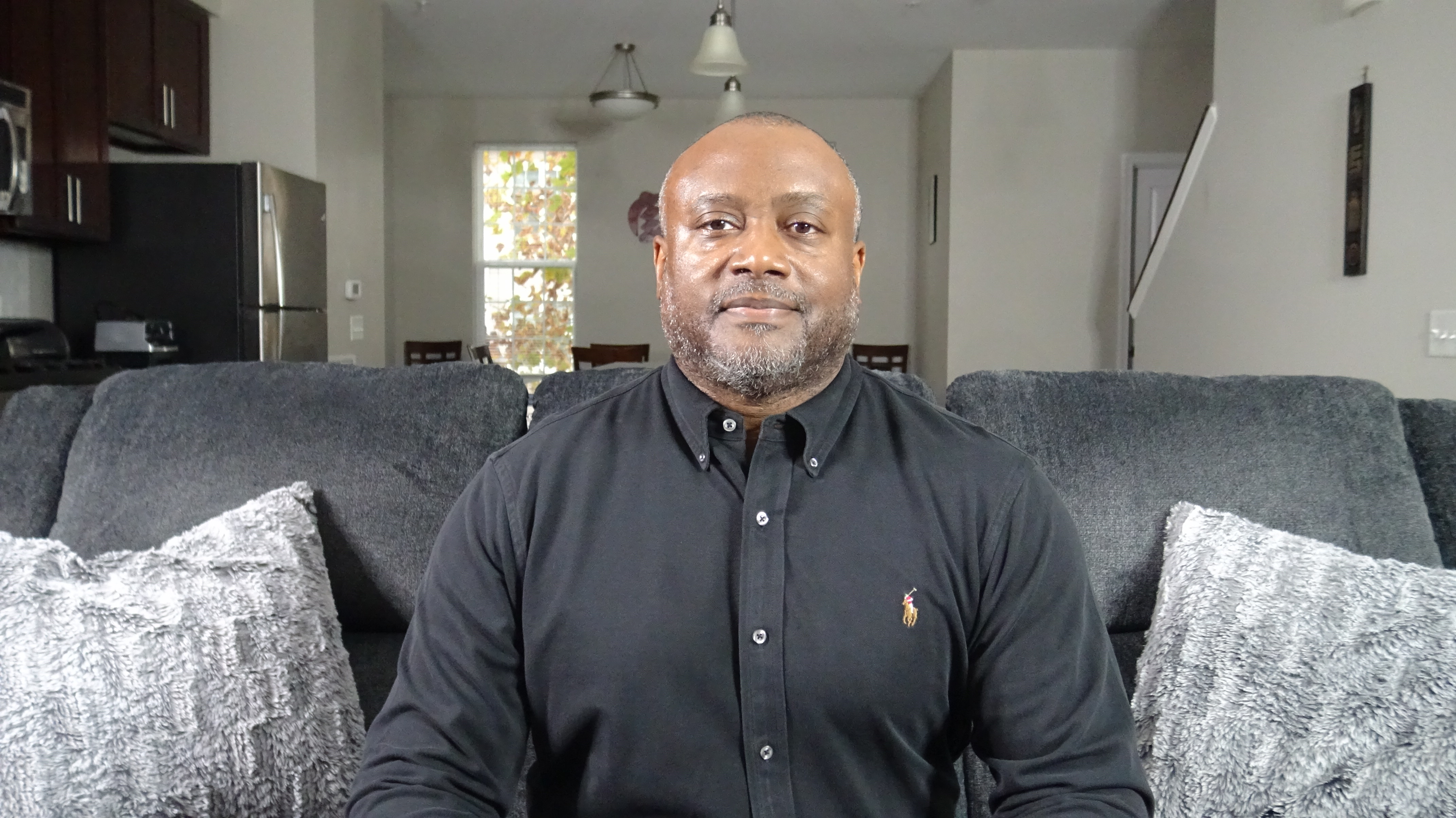 Spotting Cheating Women - Reading How a Woman Sees You