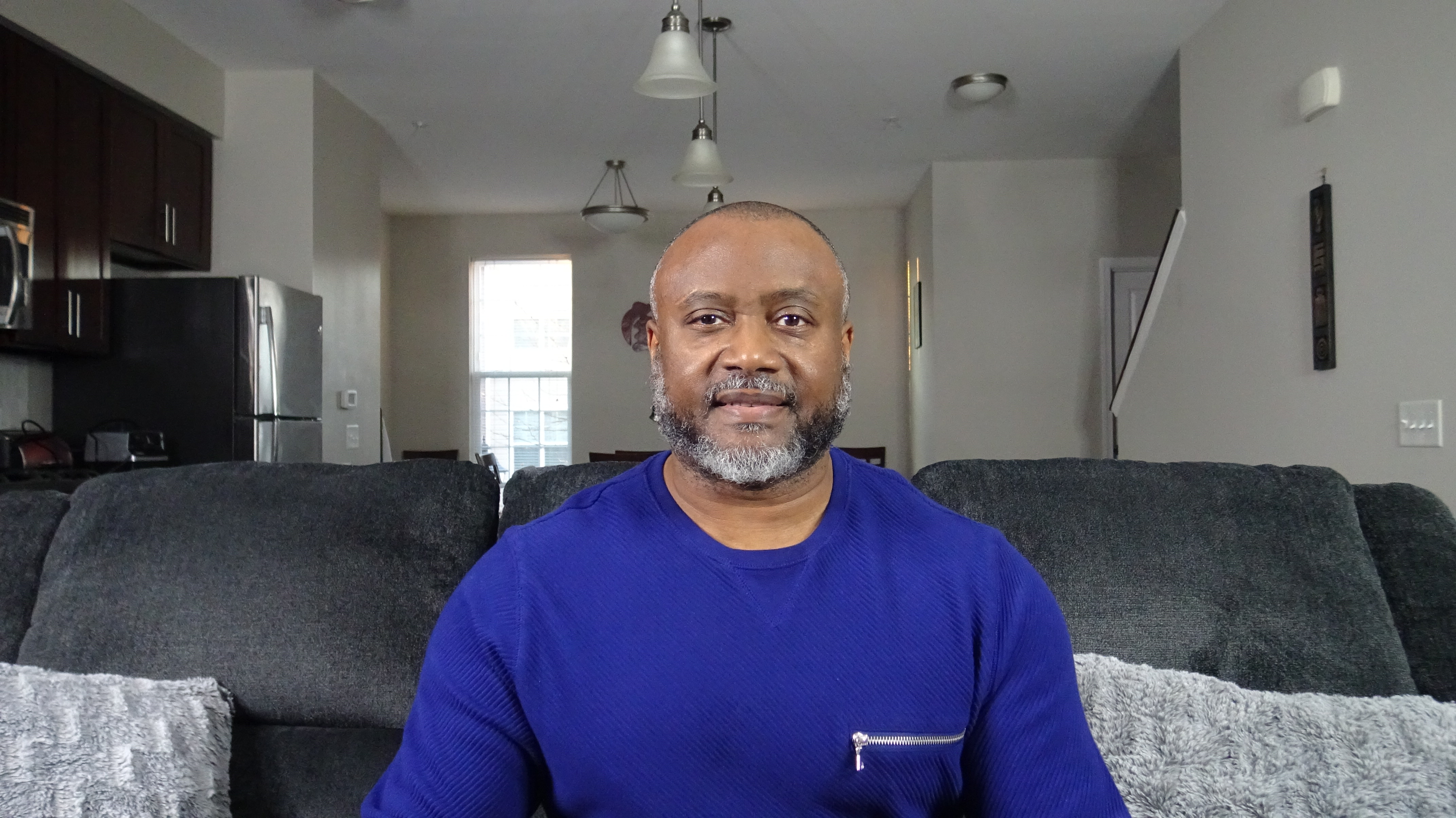 A Player's Eyes - The Sexy Man's View - Sexy Men See Spending Money Differently