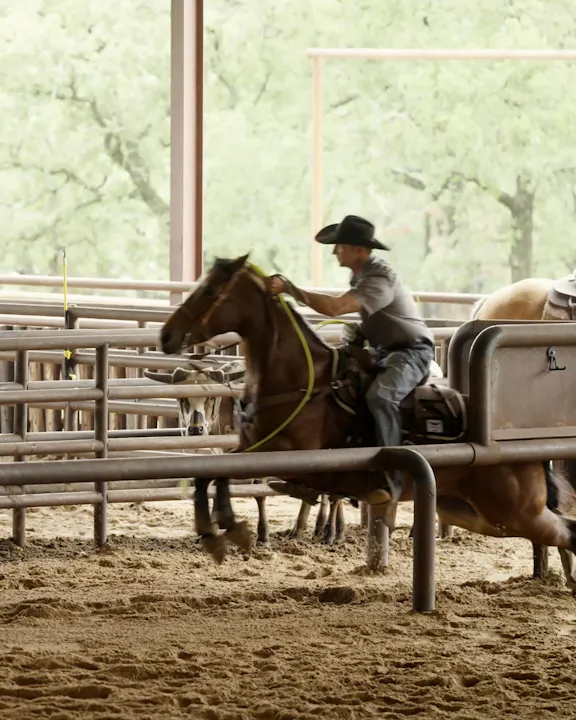 New Series with Ryan Motes and Brock Hanson - Roping․com