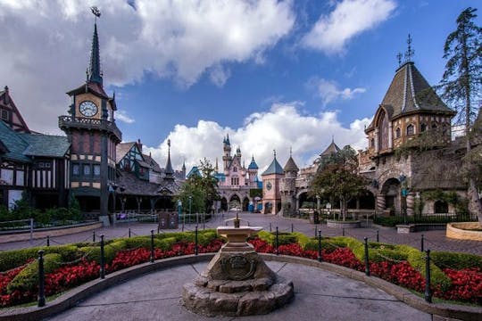 Peter Pan, Pinocchio & Alice
