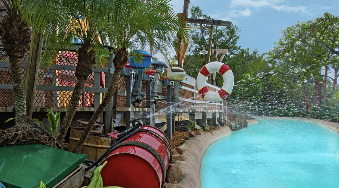 Typhoon Lagoon: Castaway Creek (Lazy River)