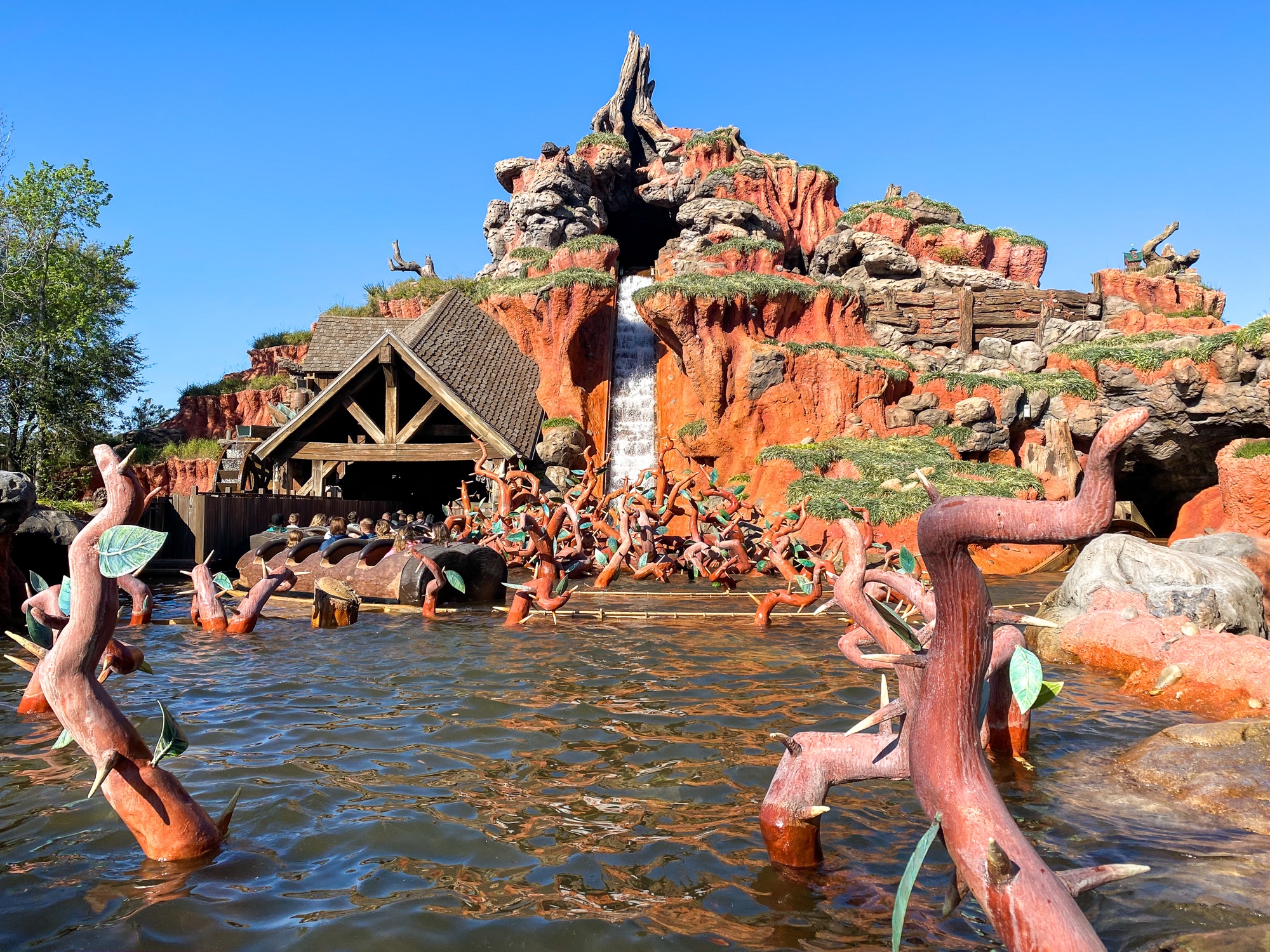 Splash Mountain Ride Through