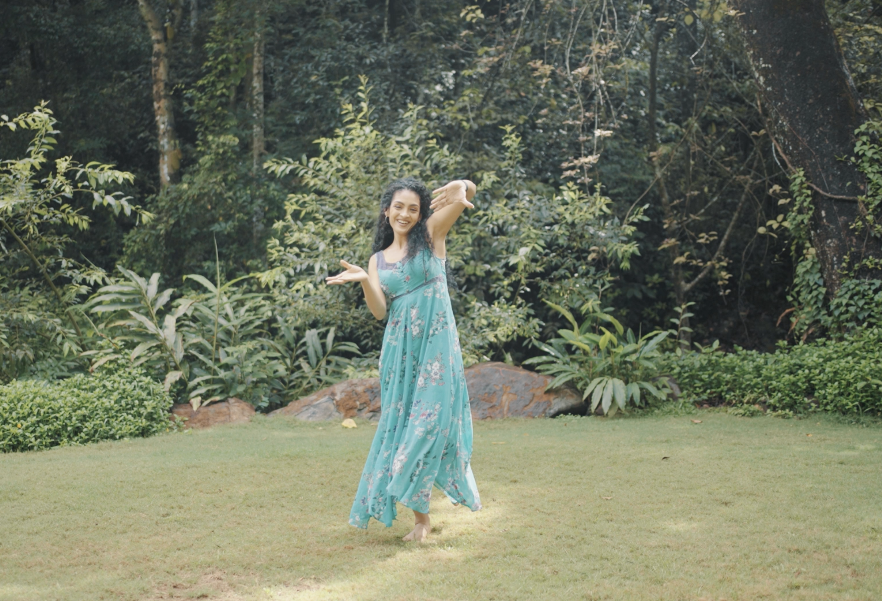 Walking into dance (level 1)