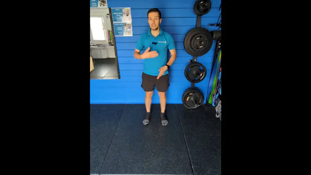 Reverse lunges with knee drive