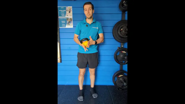 Stepping woodchopper, kettlebell
