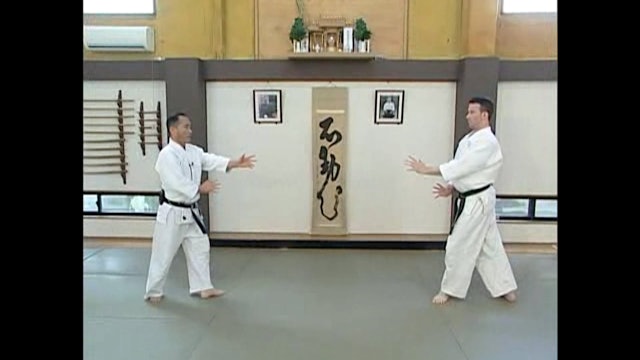 肩持ち二ヶ条抑え（一）Kata mochi nikkajo osae (1)