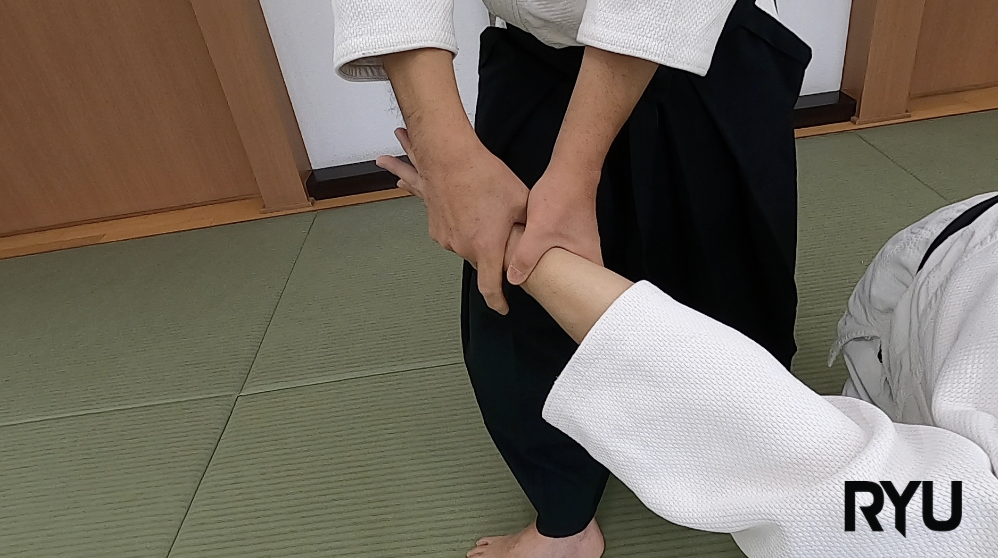 横面打ち四ヶ条抑え（一）Yokomen uchi yonkajo osae （1） 2022/5