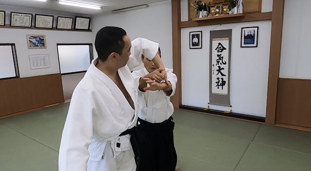 後ろ両手持ち三ヶ条（一）Ushiro ryote mochi sankaj...