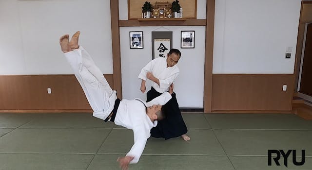 正面入り身投げのコツ Aikido Techniques: Trainin...