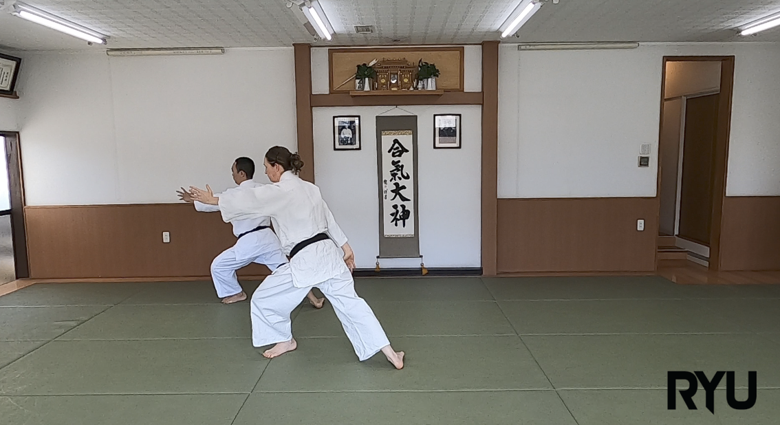 基本動作連続　Kihon Dosa Renzoku 