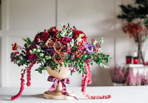 Opulent table centre