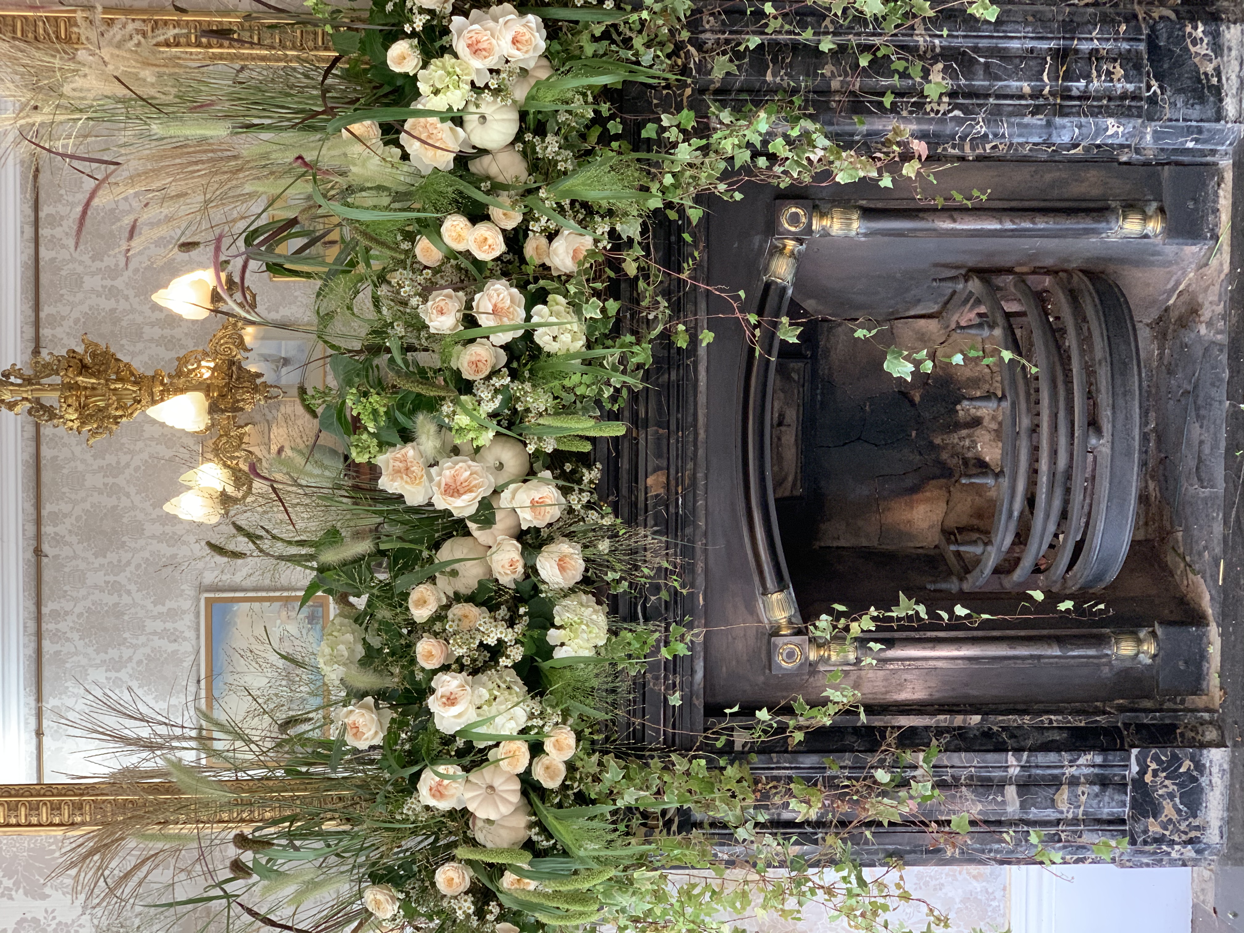 Foam free mantelpiece  