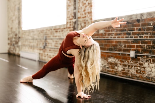 Sun Salutation with Annelise, 45 minutes (Livestream 9/27) 