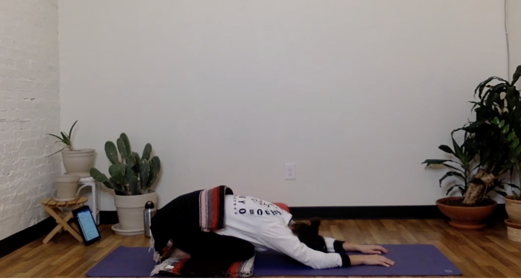 Flowing to Stillness with Malerie, 50 Mins (Live 3.5.21)