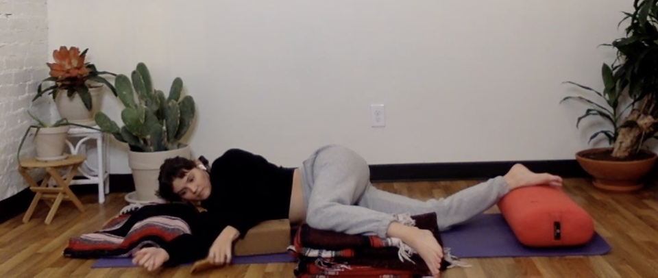 Flowing to Stillness with Malerie, 50 Minutes (Live 1.22.2021)