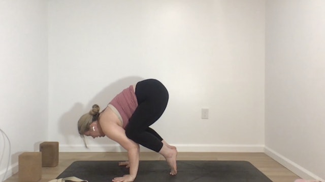 Sun Salutations with Annelise (45 mins) Live 3.14.21