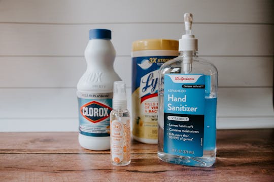The Dangers of Cleaning Chemicals & H...