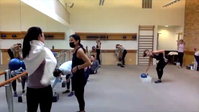 Barre 45 with Jennifer 2.9.22