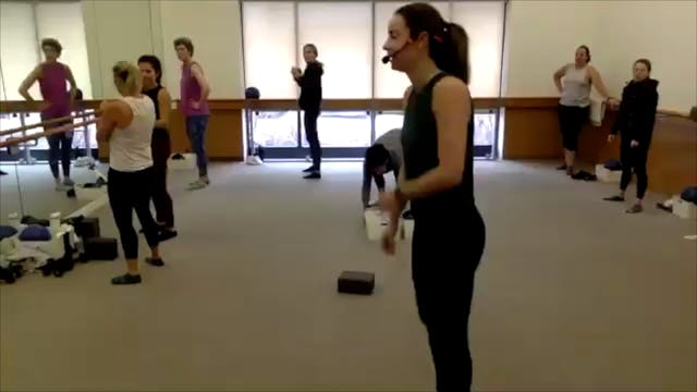 Barre 60 with Sara 2 22