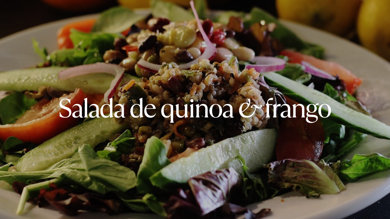 Salada de quinoa e frango
