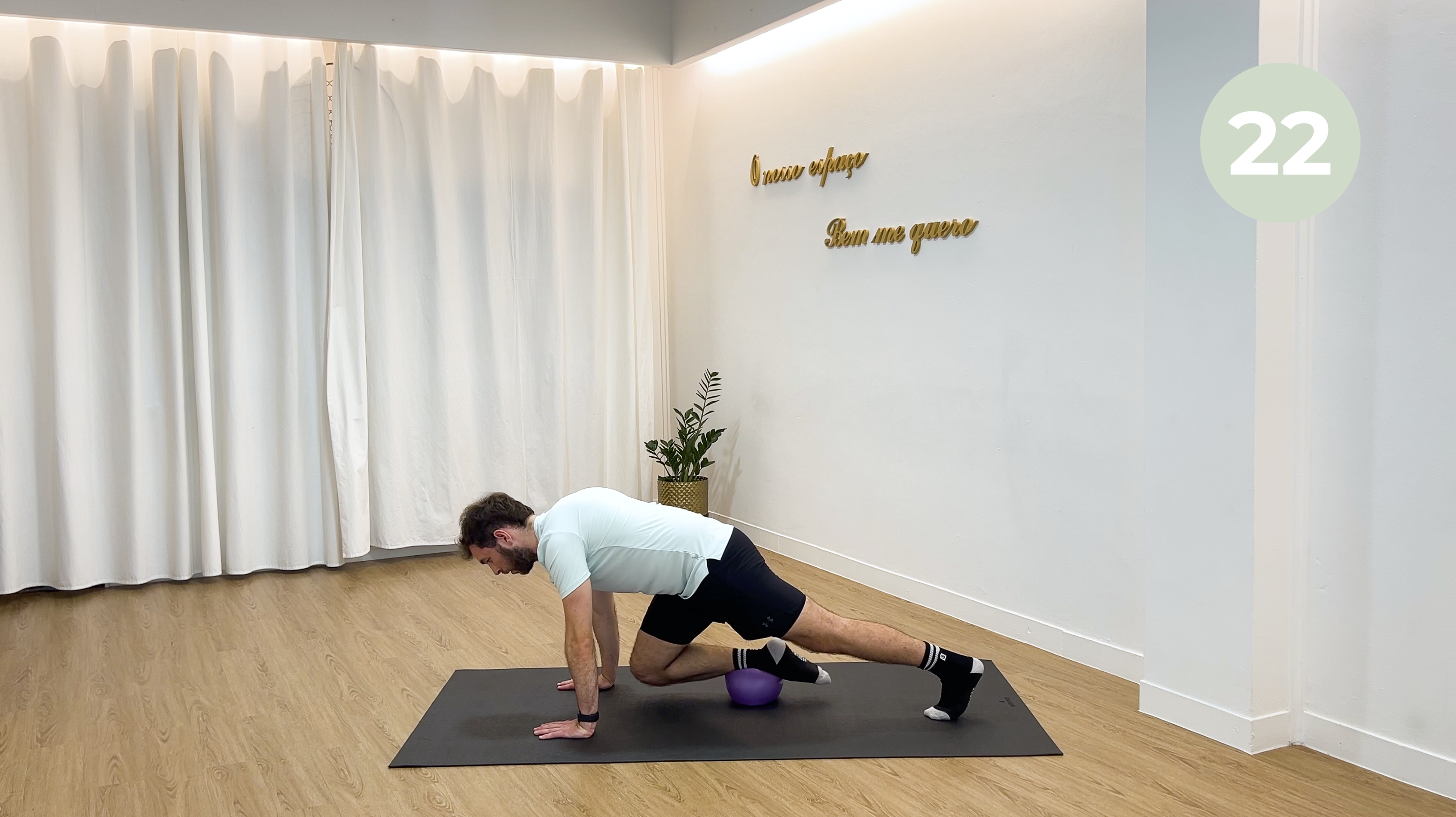 21´ PILATES DEEP CORE & GLUTES