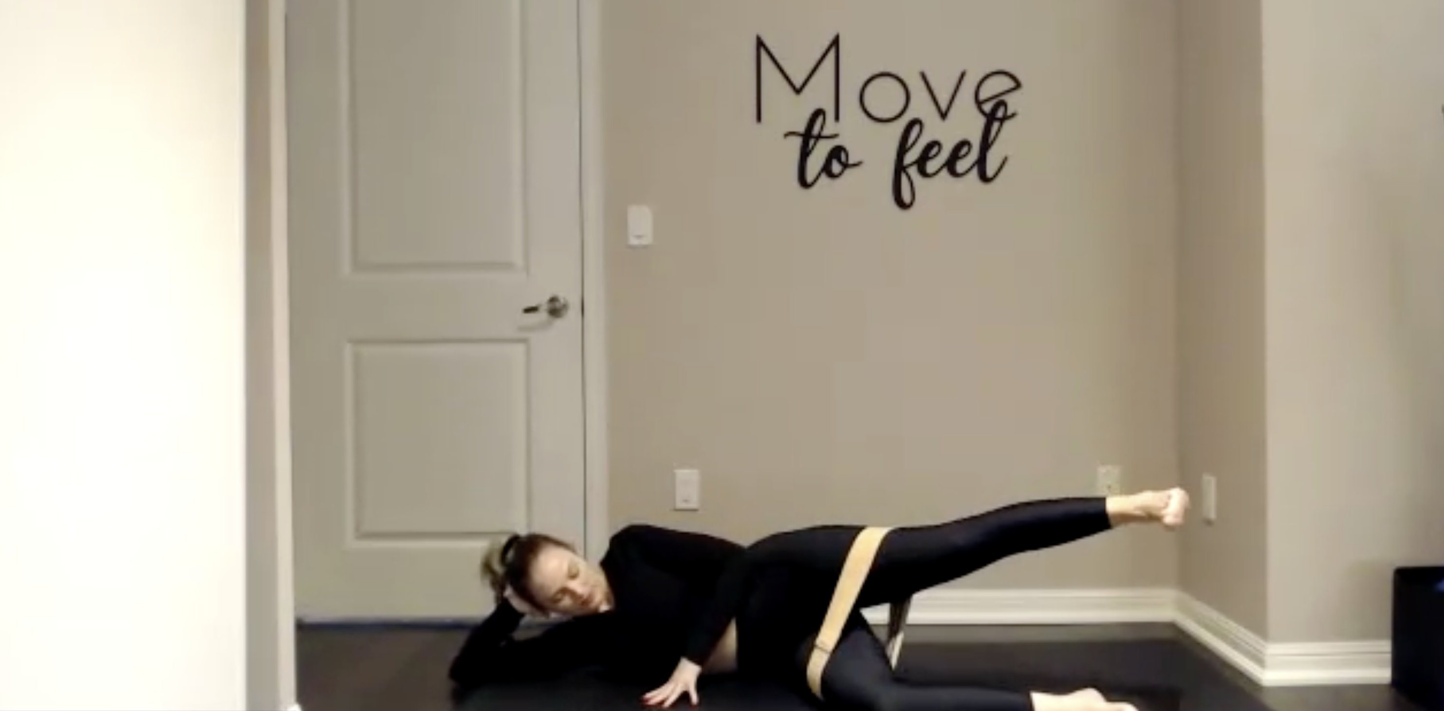 Day 1: 30 Minute Barre Strength