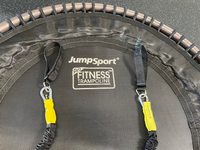 Strength with straps (on tramp)