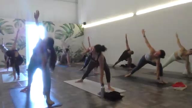 Vinyasa: Movilidad de cadera 24/06/25