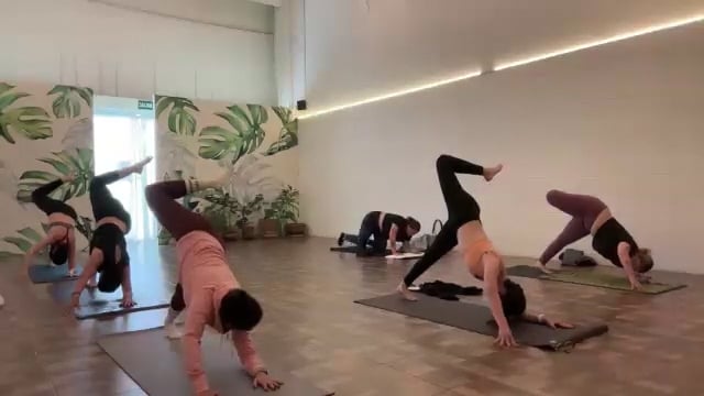 Vinyasa: Movilidad de cadera 09/01/25