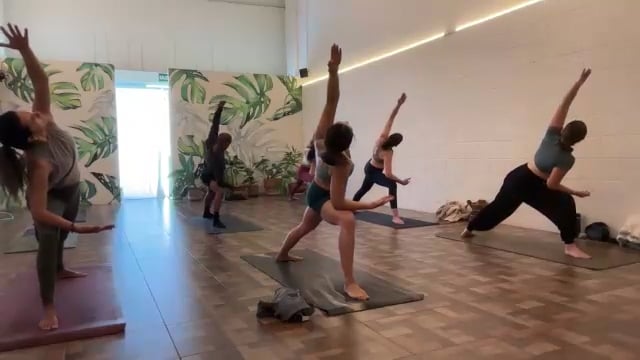 Vinyasa: Movilidad de cadera 11/02/25