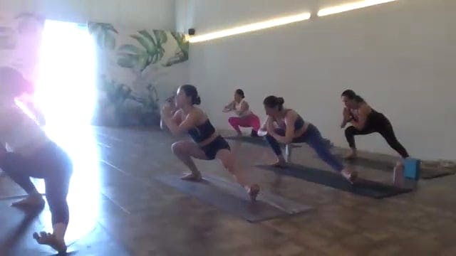 Vinyasa: Movilidad de cadera 05/06/25