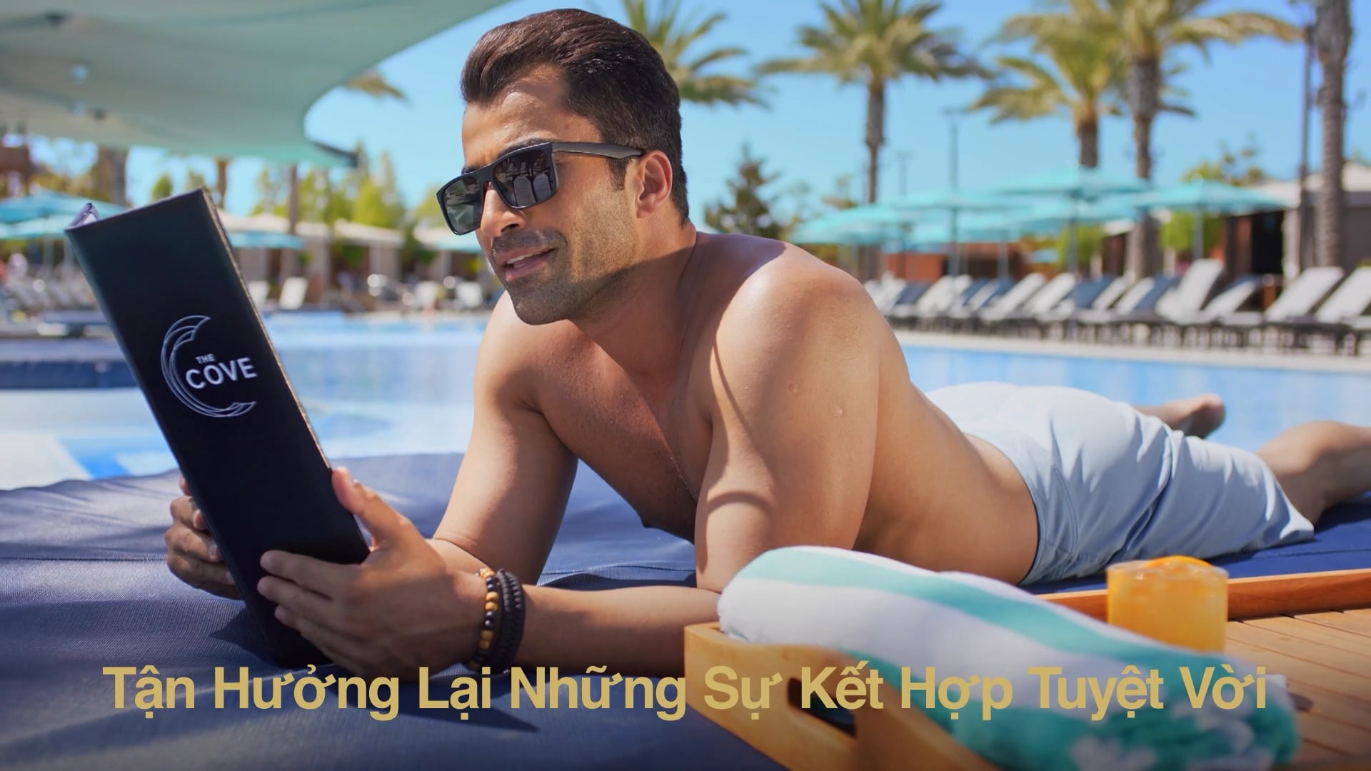 Hollywood First Look Features | 26/06/2021