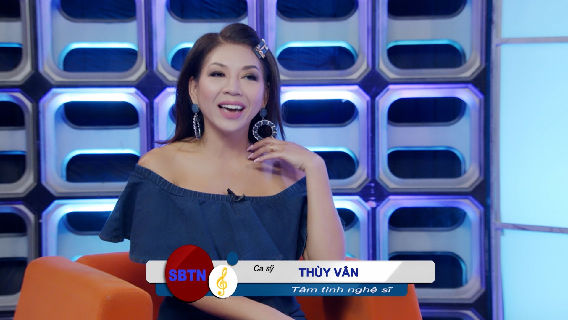 Giáng Ngọc Show | Guest: Thùy Vân