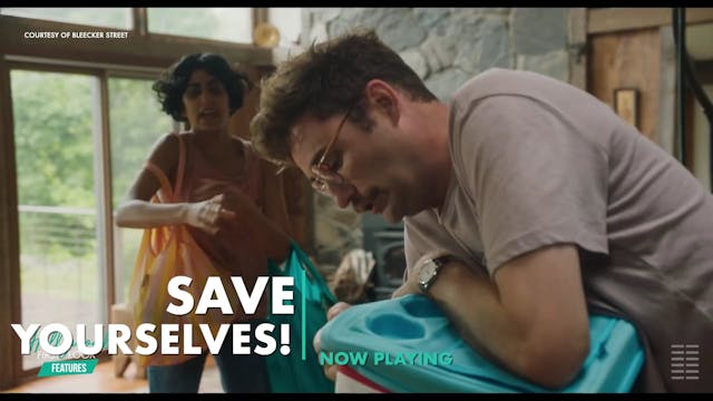 Hollywood First Look Features | 10/10...