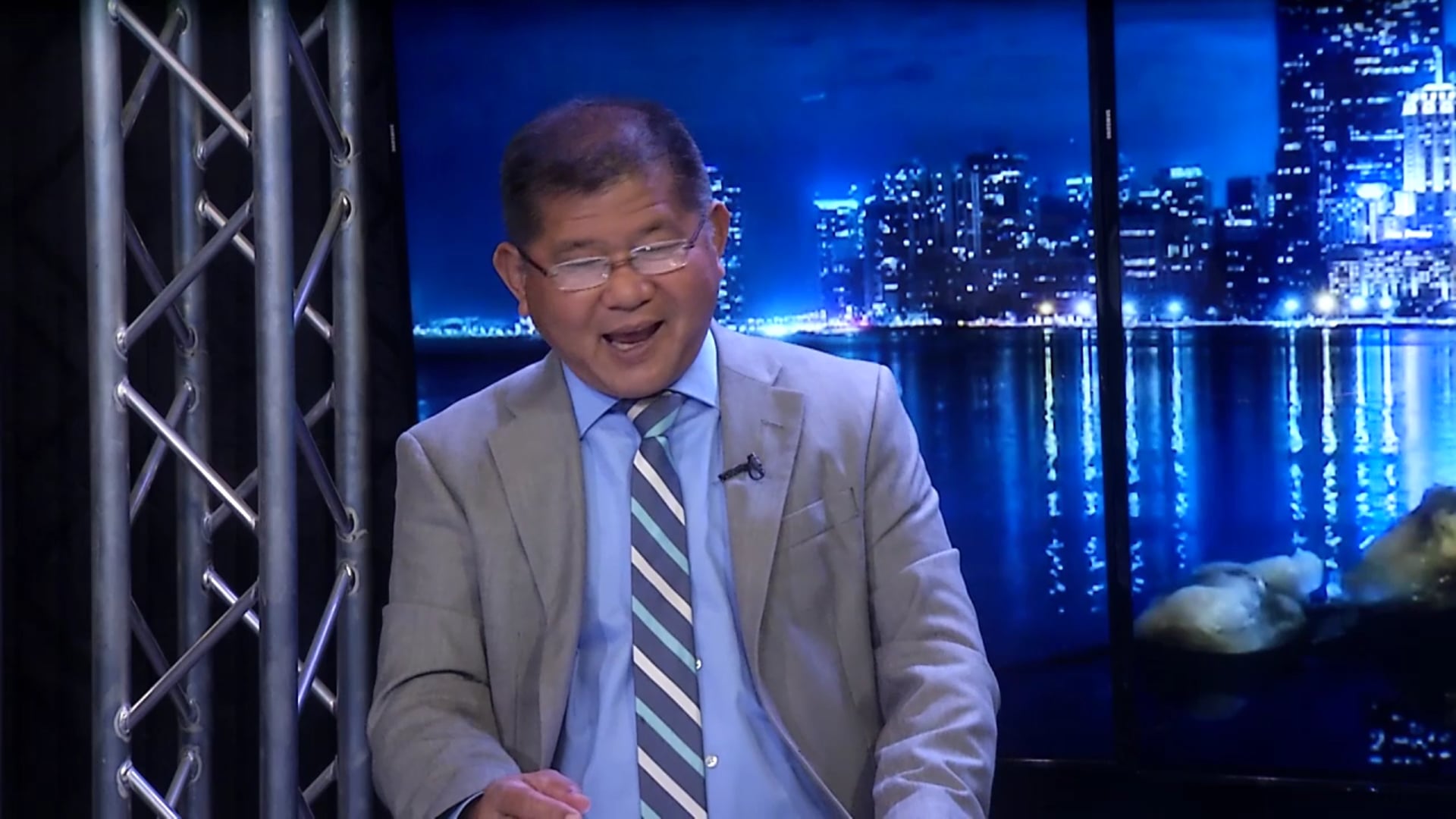 Victoria Tố Uyên Show | Điểm Tin Với Đỗ Dzũng | 25/03/2019