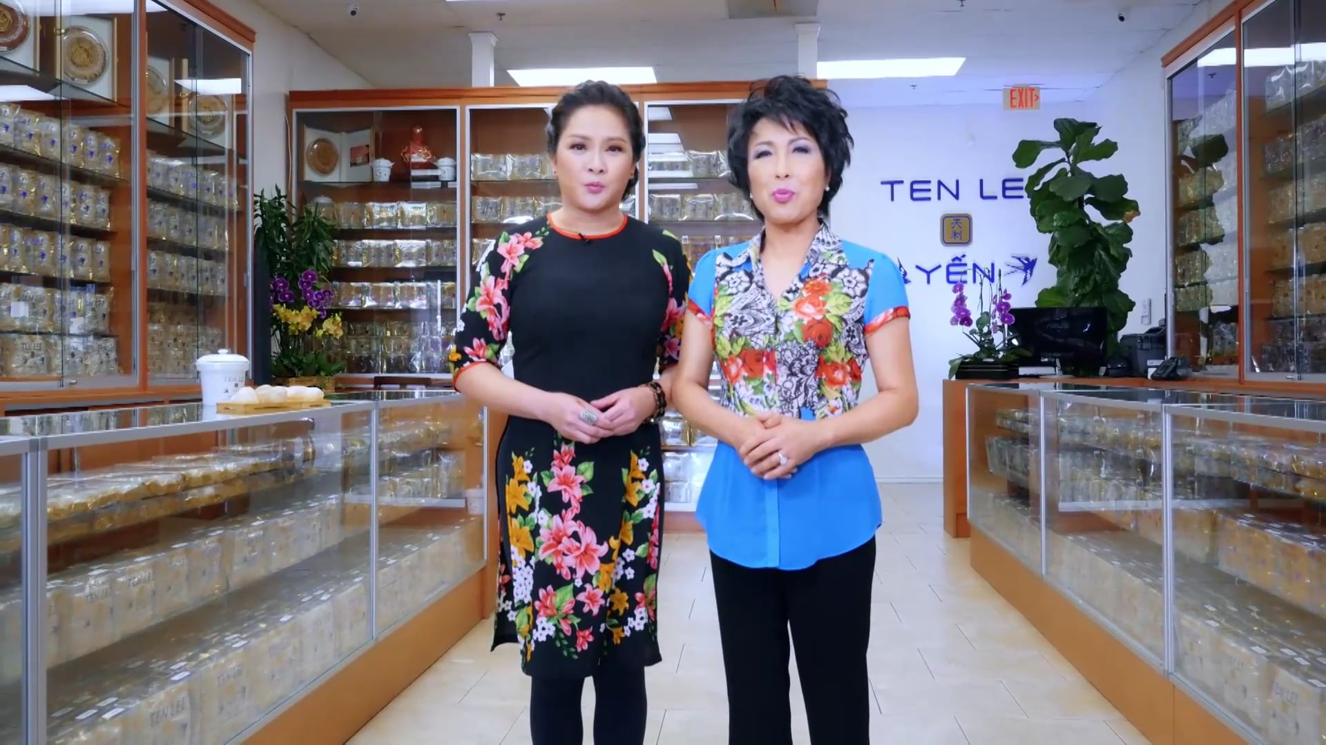 V News với Thúy Vi | Show 1083