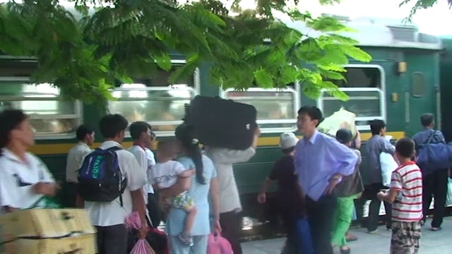 Hành Trình Xuyên Việt 01