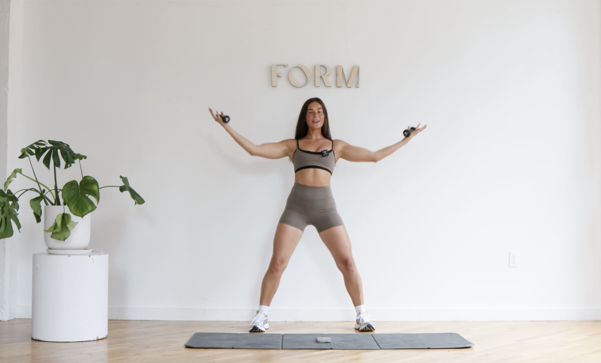 10 MINUTE EXPRESS ALL ABOUT THE ARMS SCULPT WITH GRACE