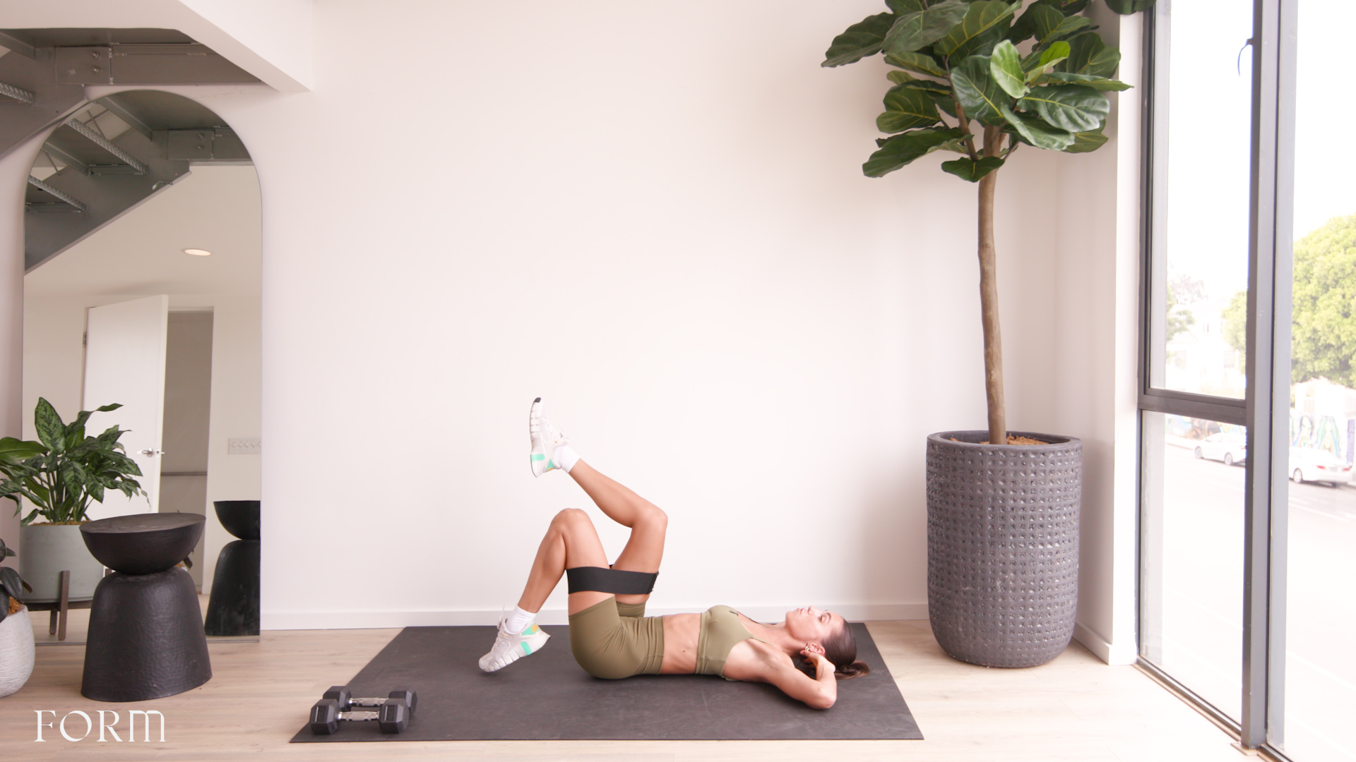 10 MINUTE LOWER BODY KNEE-FRIENDLY