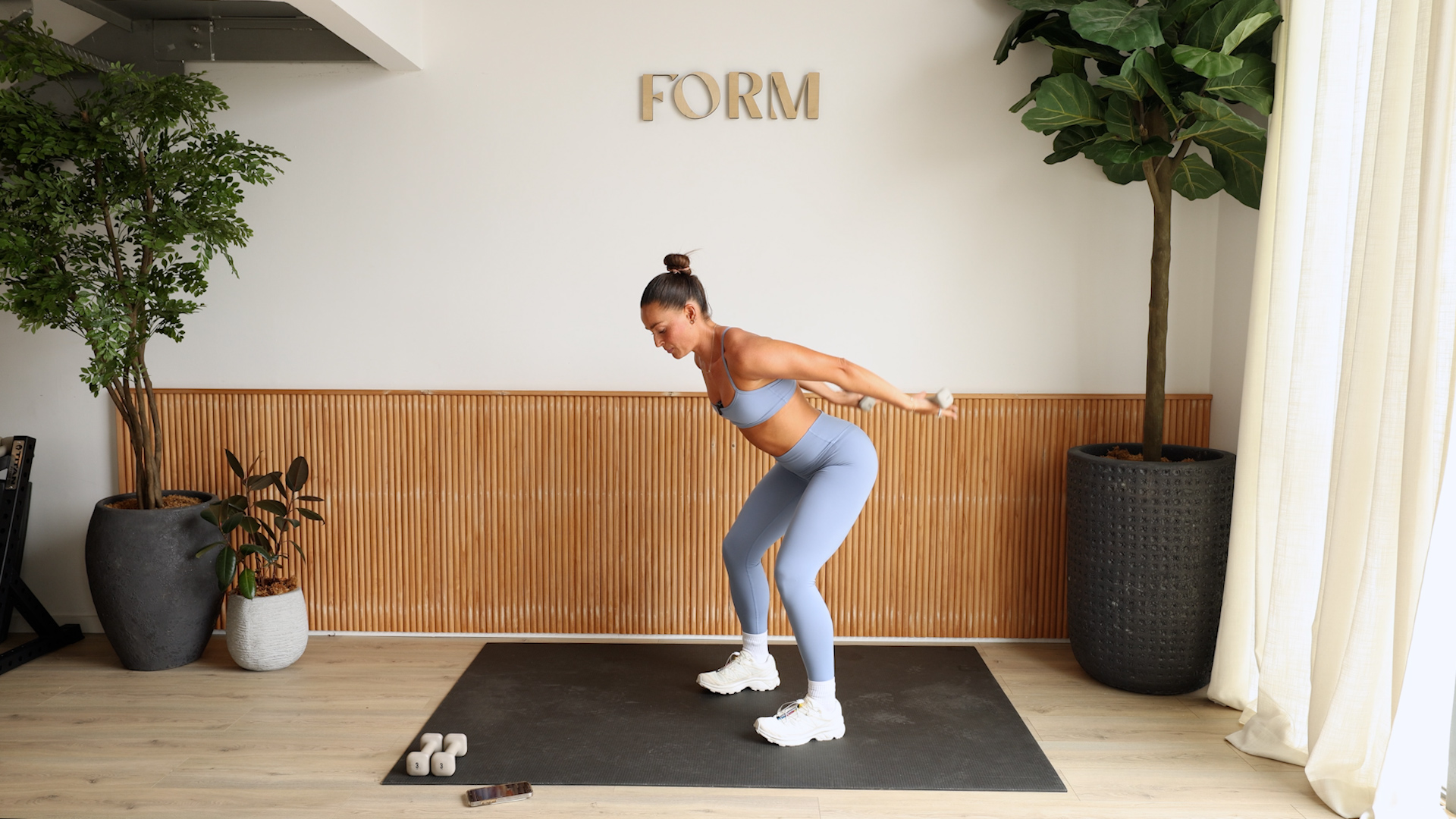 DAY 1 | 30 MINUTE FULL BODY SCULPT 