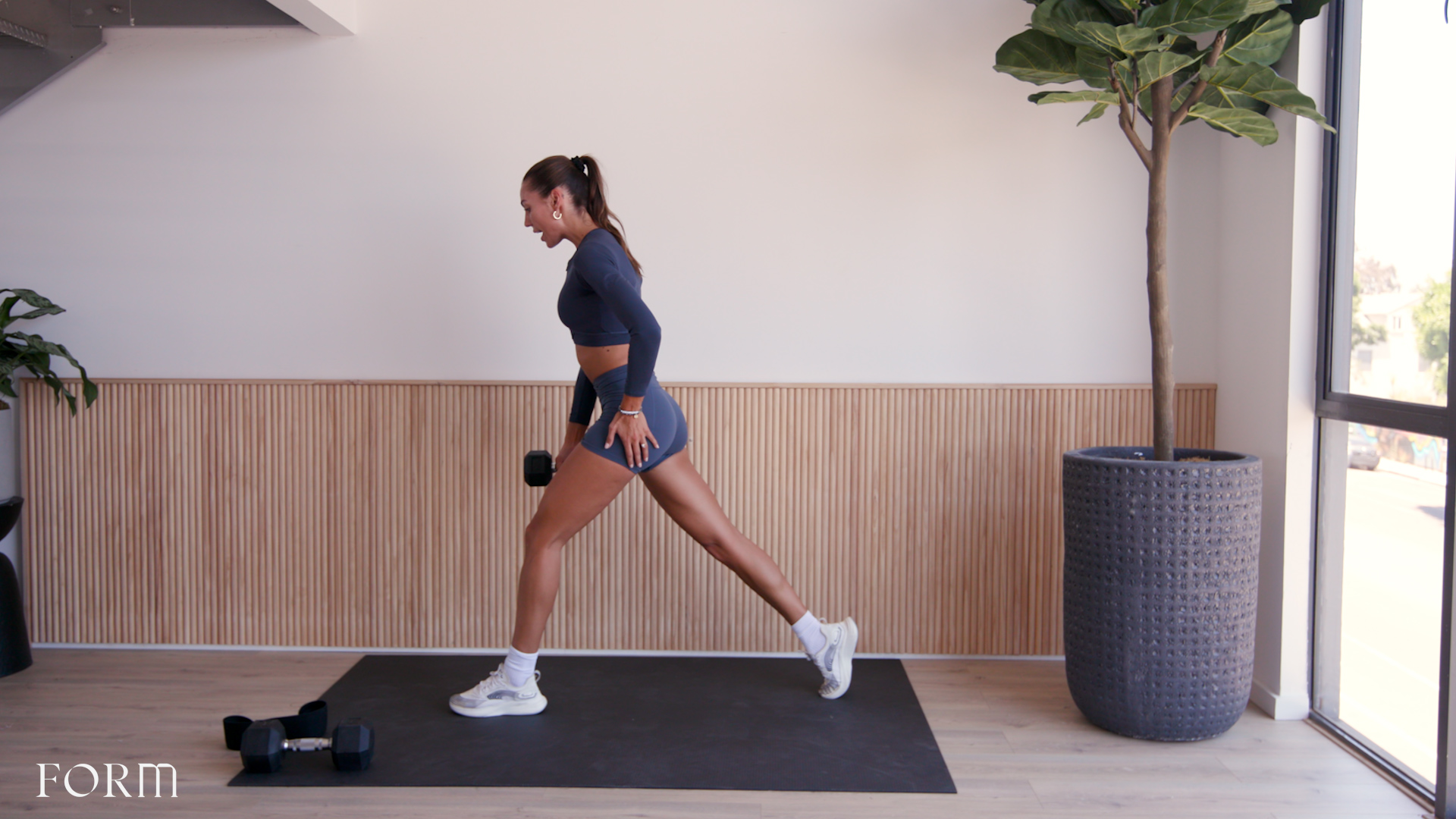 35 MINUTE BOOTY & HAMSTRING STRENGTHENER