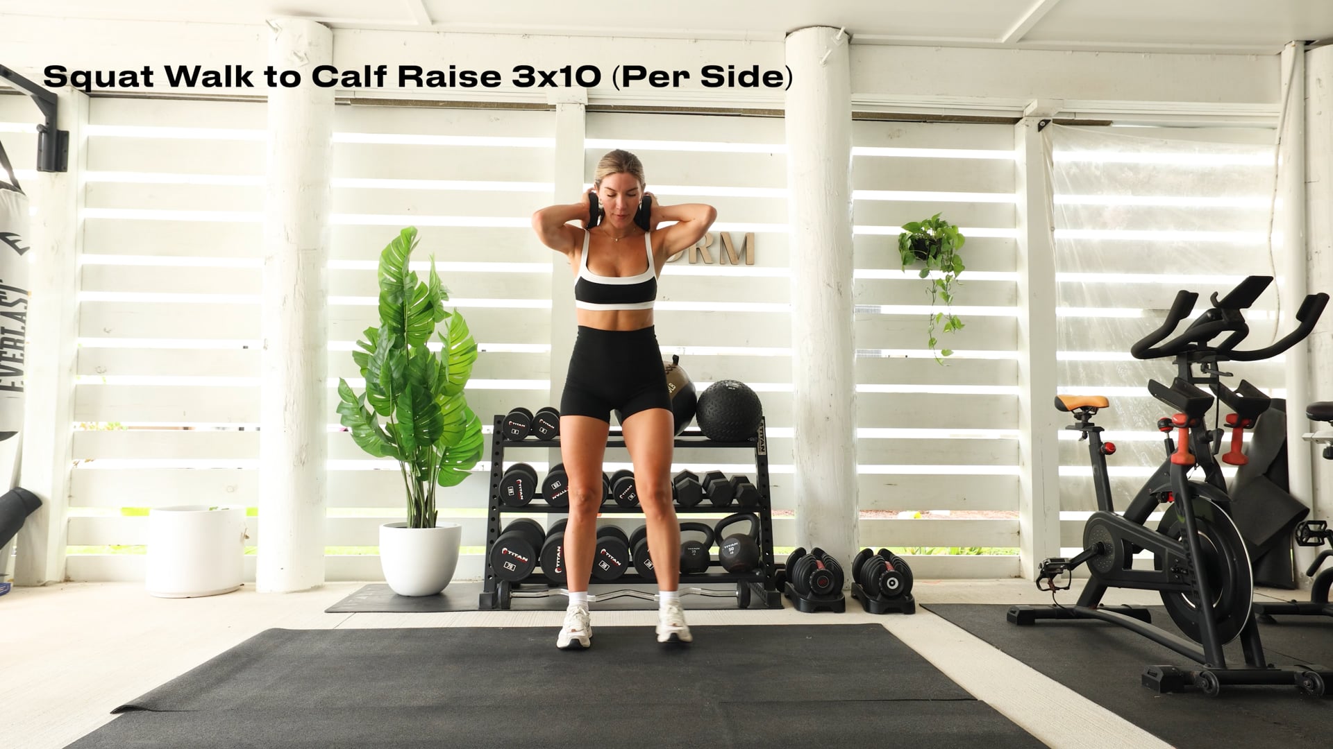 SQUAT WALK TO CALF RAISE (3x10) PER SIDE 